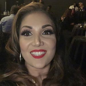 Meet your Posher, Lorraine